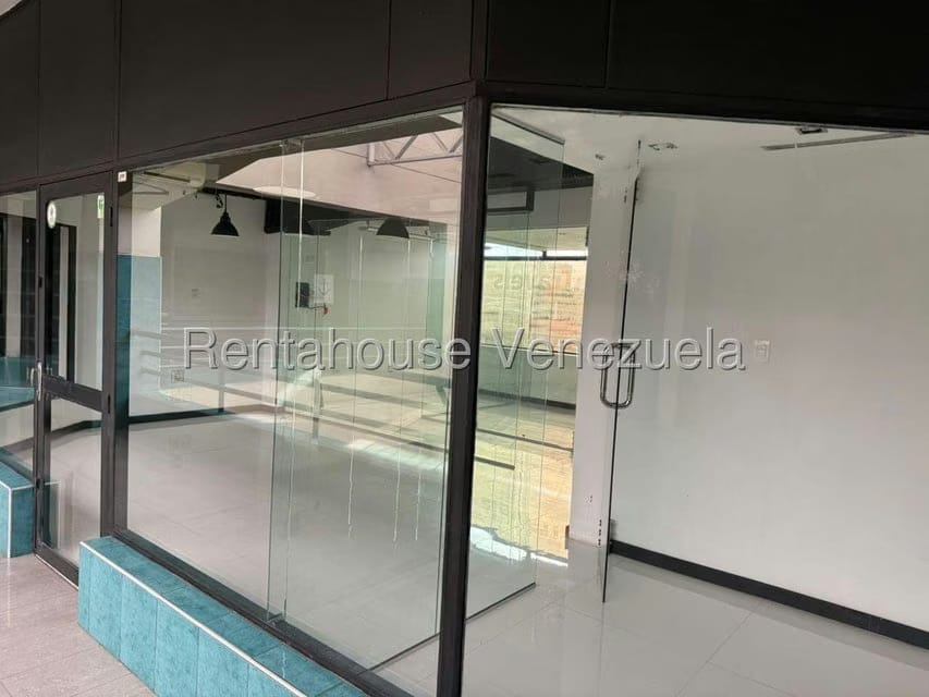 Comercial (Local Comercial) en Alquiler en Centro, Lara - 2