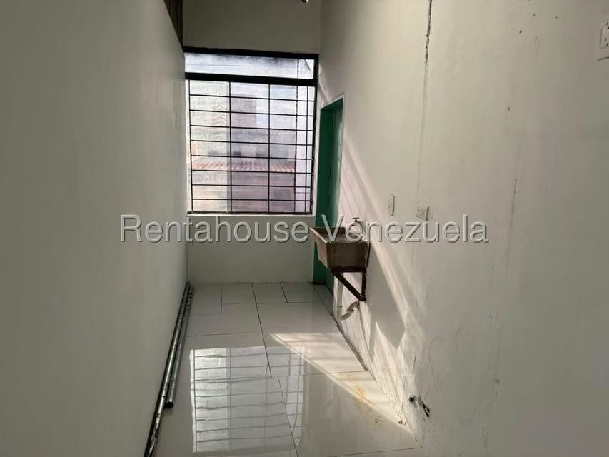 Comercial (Local Comercial) en Alquiler en Centro, Lara - 14