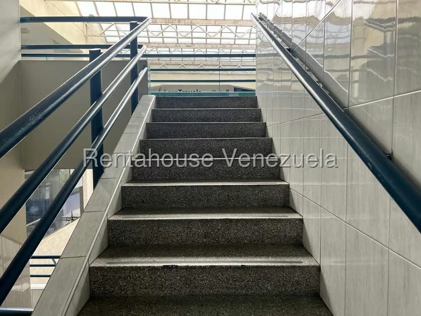 Comercial (Local Comercial) en Alquiler en Centro, Lara - 16