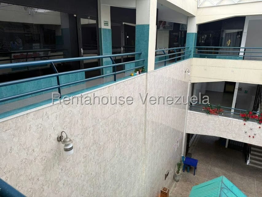 Comercial (Local Comercial) en Alquiler en Centro, Lara - 3