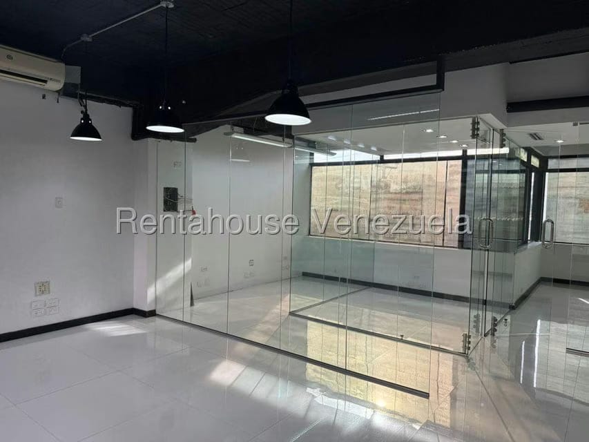 Comercial (Local Comercial) en Alquiler en Centro, Lara - 4