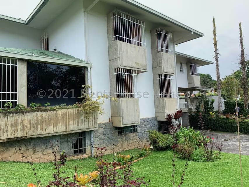 Casa (Duplex) en Venta en La Lagunita Country Club, Distrito Metropolitano - 2