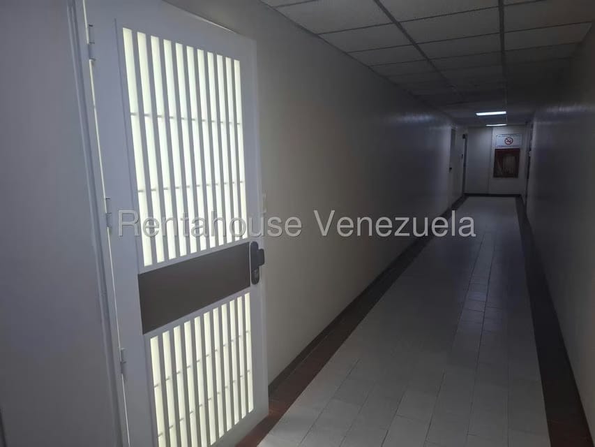 Comercial (Oficina) en Alquiler en Macaracuay, Distrito Metropolitano - 6