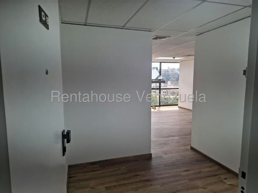 Comercial (Oficina) en Alquiler en Macaracuay, Distrito Metropolitano - 7