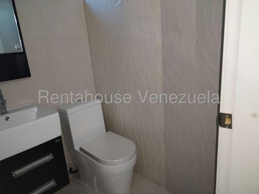 Casa (Multipes Niveles) en Venta en La Entrada, Carabobo - 15