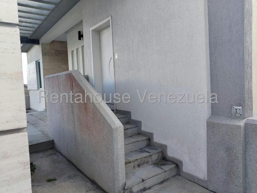 Casa (Multipes Niveles) en Venta en La Entrada, Carabobo - 91