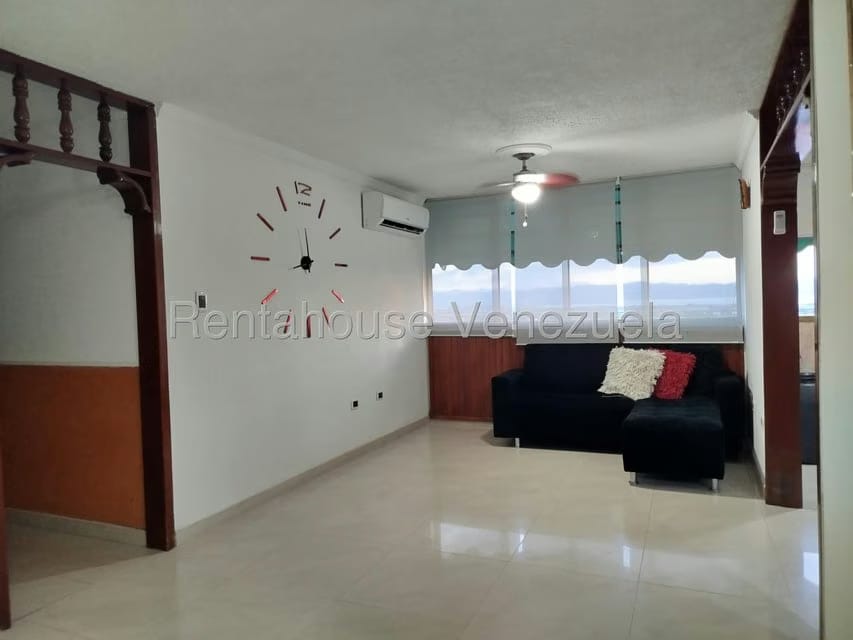 Apartamento (1 Nivel) en Alquiler en Bosque Alto, Aragua - 3