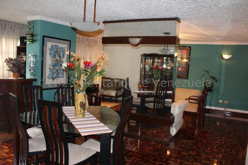 Apartamento (1 Nivel) en Venta en La Urbina, Distrito Metropolitano - 8