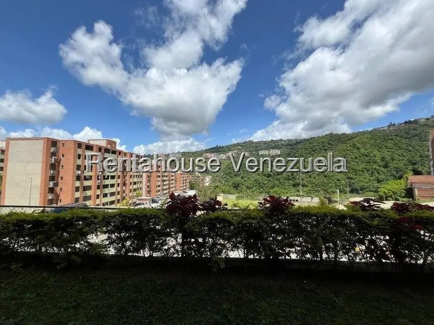 Apartamento (1 Nivel) en Venta en Los Naranjos Humboldt, Distrito Metropolitano - 2