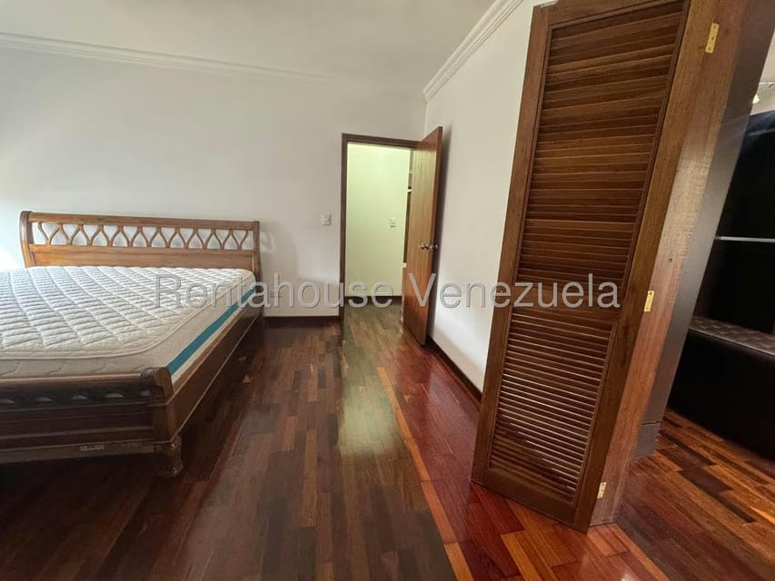 Apartamento (1 Nivel) en Alquiler en Parque el Retiro, Miranda - 12