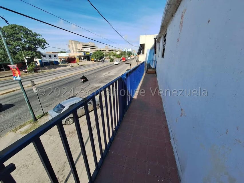 Comercial (Edificio) en Venta en Avenida Libertador, Lara - 14