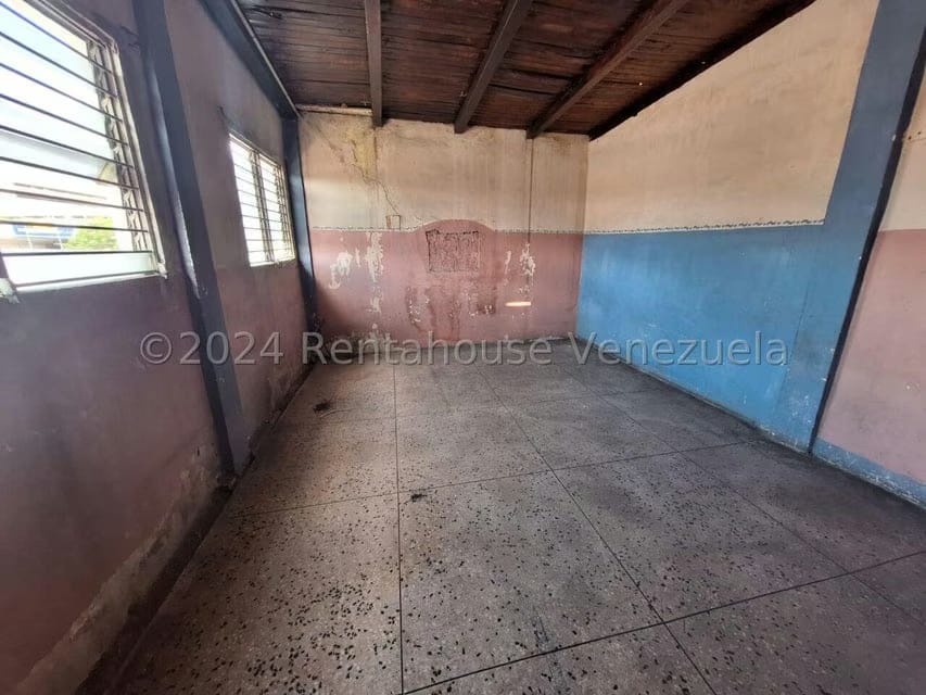 Comercial (Edificio) en Venta en Avenida Libertador, Lara - 16