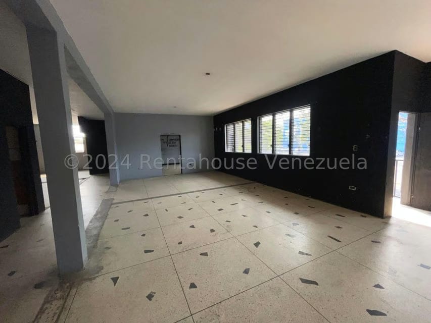 Comercial (Edificio) en Venta en Centro, Portuguesa - 13