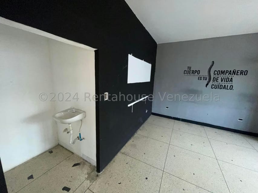 Comercial (Edificio) en Venta en Centro, Portuguesa - 17