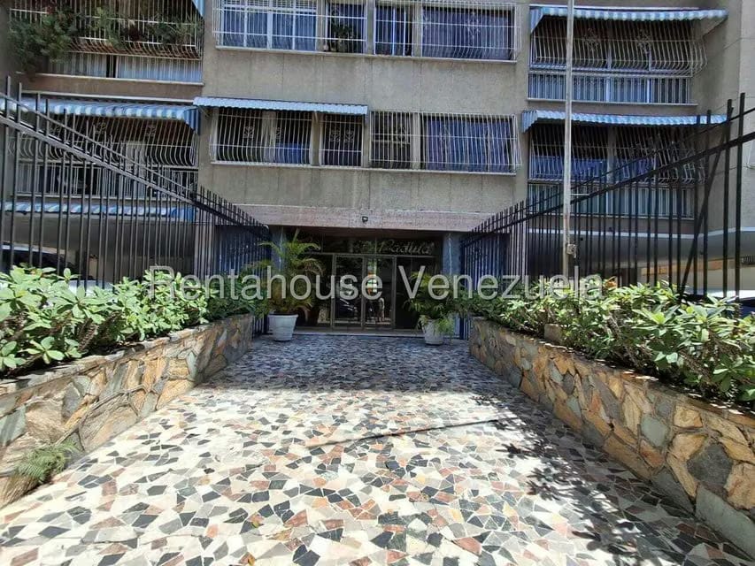 Apartamento (1 Nivel) en Alquiler en Bello Campo, Distrito Metropolitano - 18