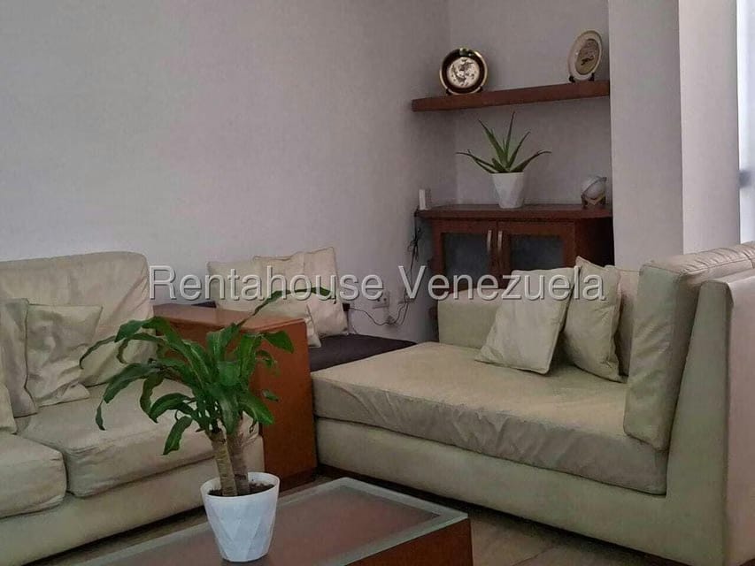 Apartamento (1 Nivel) en Alquiler en Bello Campo, Distrito Metropolitano - 5