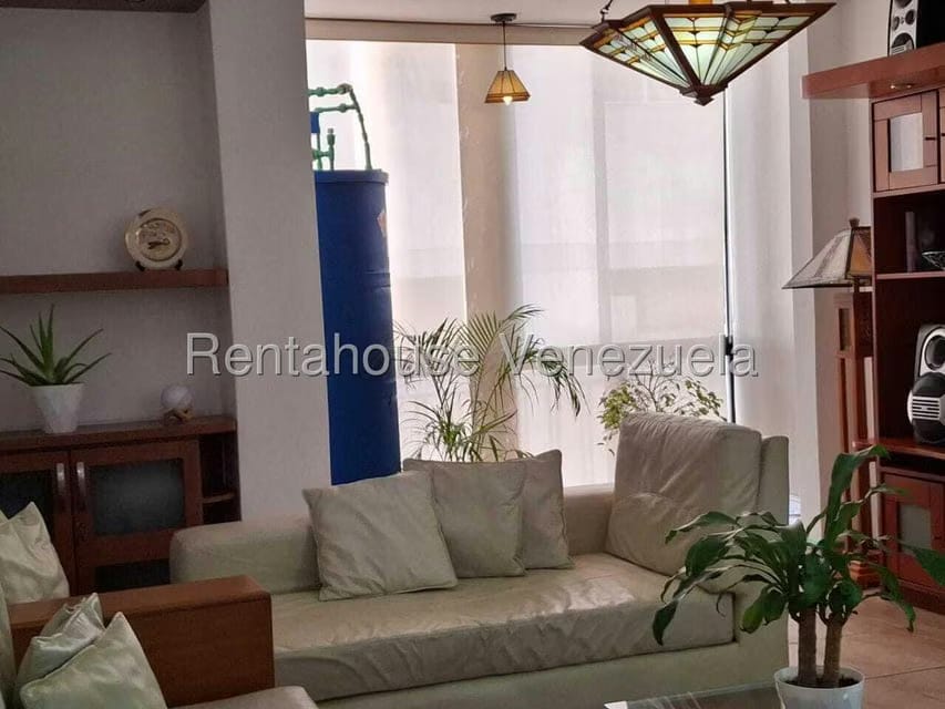 Apartamento (1 Nivel) en Alquiler en Bello Campo, Distrito Metropolitano - 6