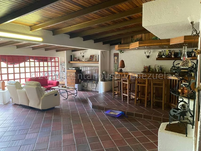Casa (Multipes Niveles) en Alquiler en Colinas de Santa Monica, Distrito Metropolitano - 9