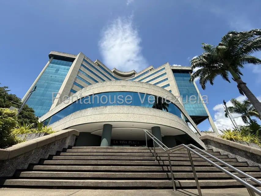 Comercial (Oficina) en Alquiler en La Viña, Carabobo - 16