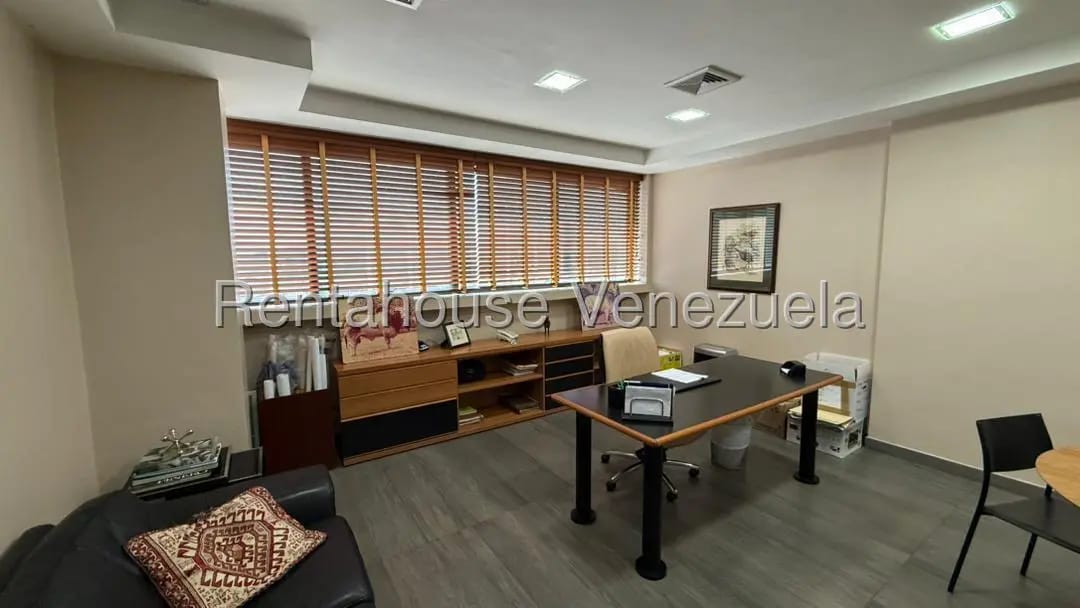 Comercial (Oficina) en Alquiler en La Viña, Carabobo - 5