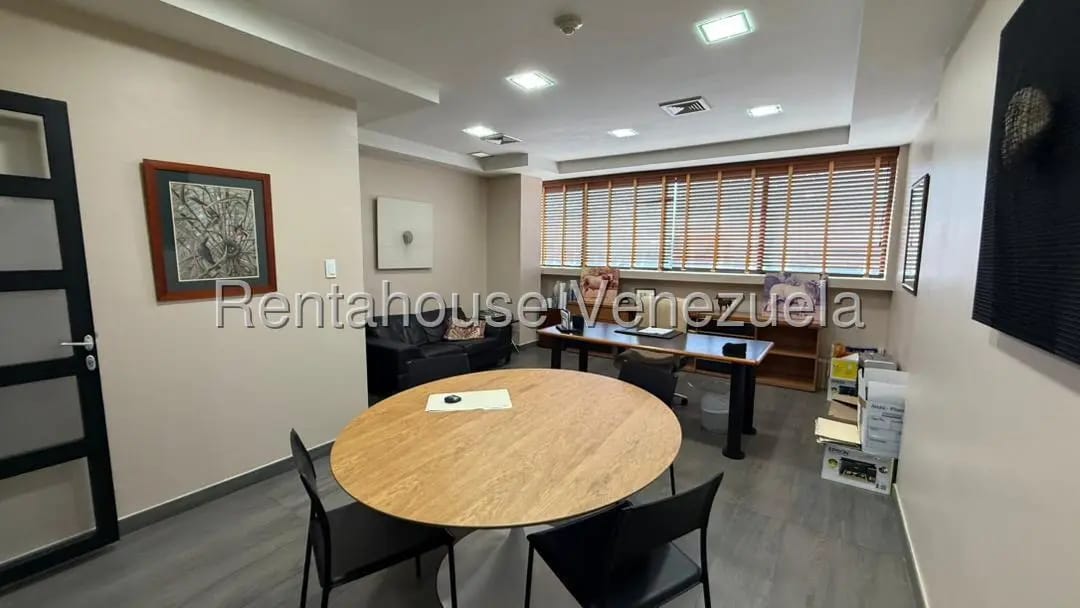 Comercial (Oficina) en Alquiler en La Viña, Carabobo - 9