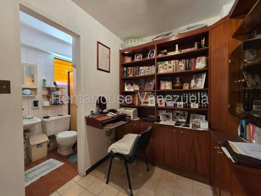 Apartamento (1 Nivel) en Venta en Los Caobos, Distrito Metropolitano - 23