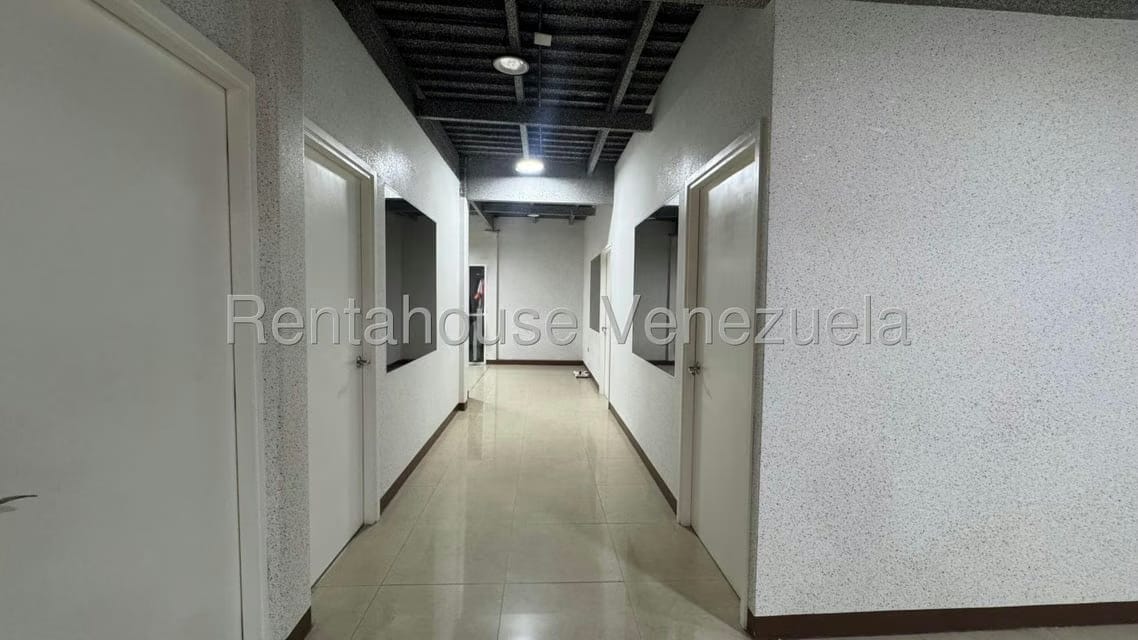 Comercial (Local Comercial) en Venta en Santa Monica, Distrito Metropolitano - 19