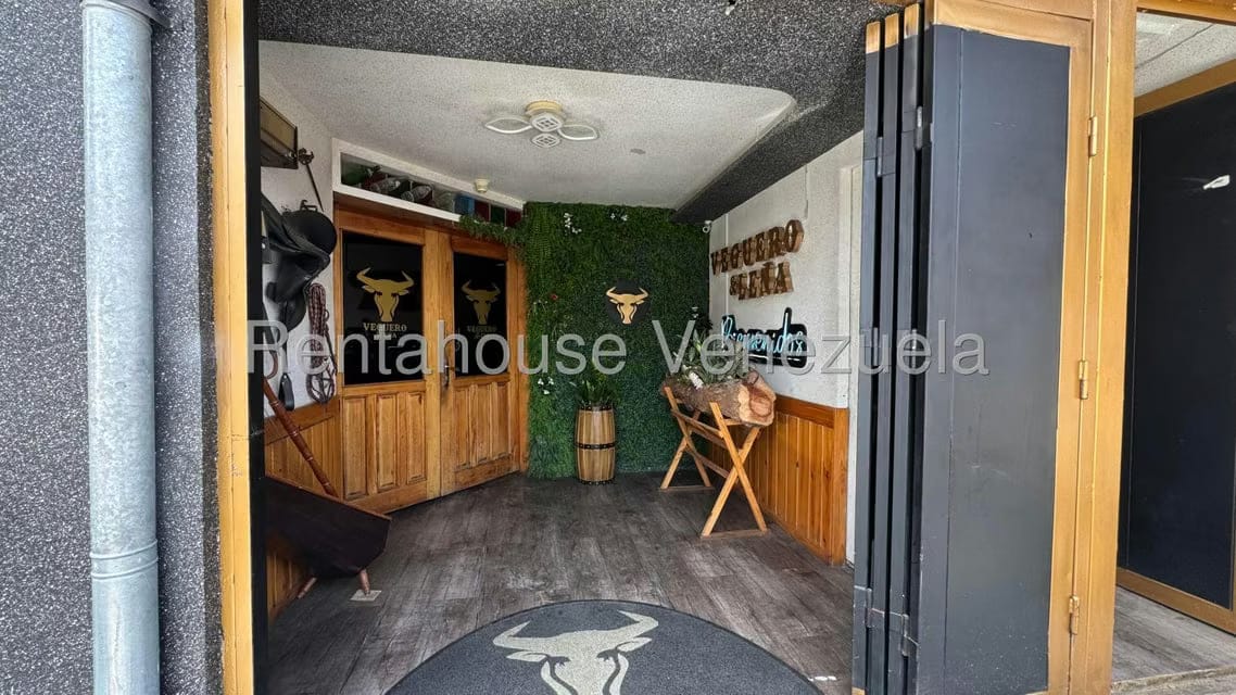 Comercial (Local Comercial) en Venta en Santa Monica, Distrito Metropolitano - 3