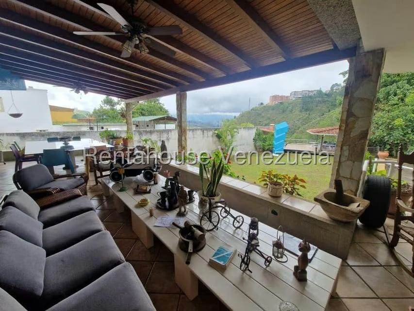 Casa (1 Nivel) en Venta en Lomas de La Lagunita, Distrito Metropolitano - 18