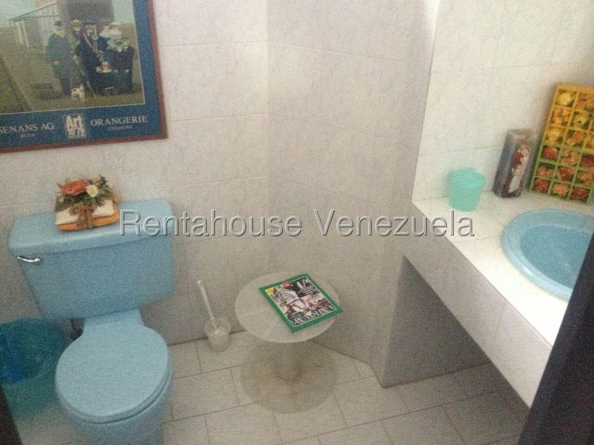 Casa (1 Nivel) en Venta en Lomas de La Lagunita, Distrito Metropolitano - 38
