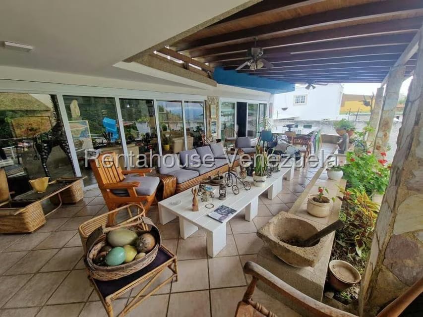 Casa (1 Nivel) en Venta en Lomas de La Lagunita, Distrito Metropolitano - 9