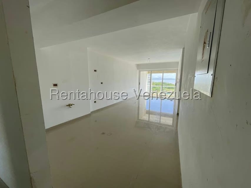 Apartamento (1 Nivel) en Venta en Agua Sal, Miranda - 3