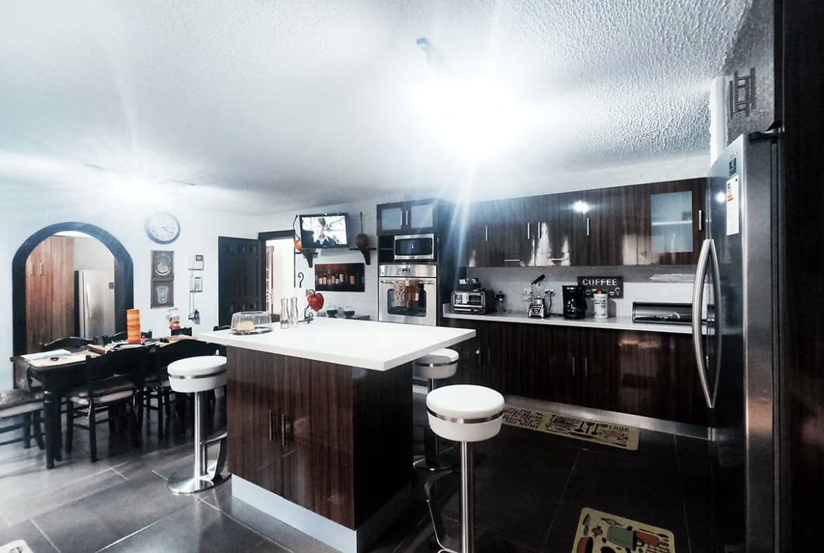 Hermosa Casa en Venta Prados Del Este. - 4