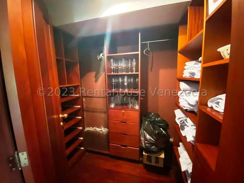 Casa (1 Nivel) en Venta en El Peñon, Distrito Metropolitano - 81
