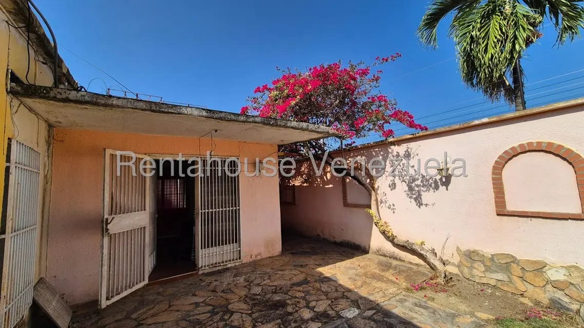 Casa (1 Nivel) en Venta en El Recreo, Lara - 36