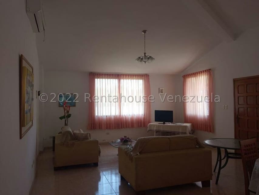 Casa (1 Nivel) en Venta en Ciudad Balneario Higuerote, Miranda - 15