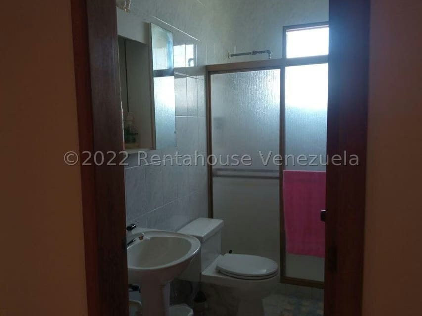 Casa (1 Nivel) en Venta en Ciudad Balneario Higuerote, Miranda - 24
