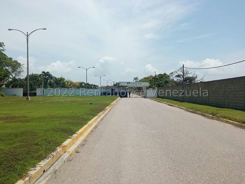 Casa (1 Nivel) en Venta en Ciudad Balneario Higuerote, Miranda - 38