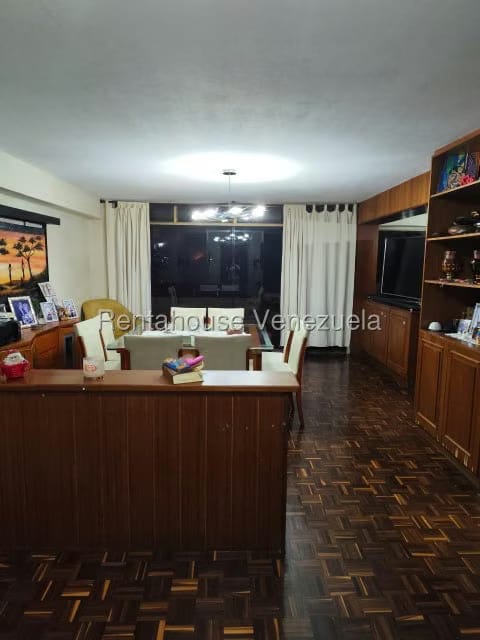 Apartamento (1 Nivel) en Venta en Miranda, Distrito Metropolitano