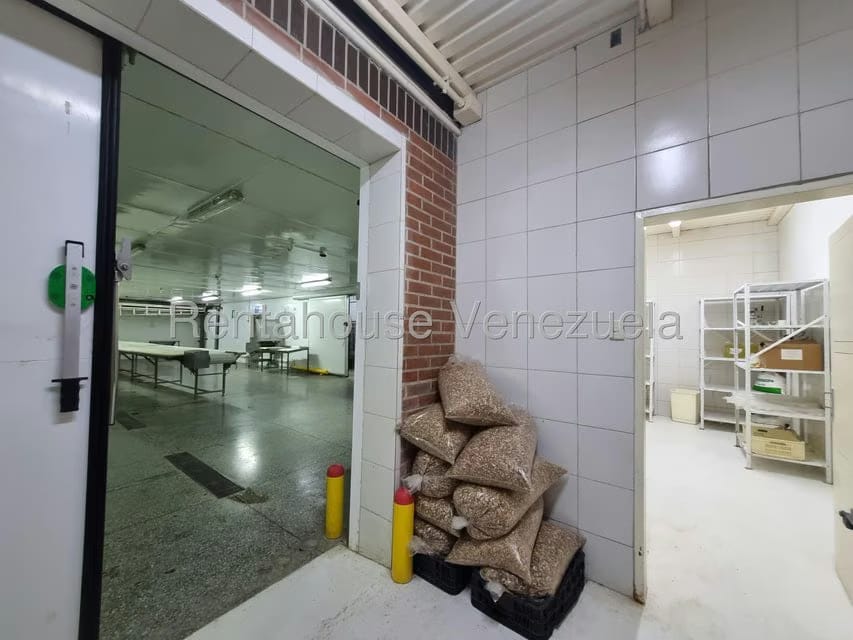 Comercial (Industrial) en Venta en Zona Industrial Las Vegas, Aragua - 33