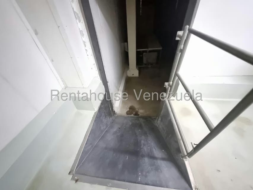 Comercial (Industrial) en Venta en Zona Industrial Las Vegas, Aragua - 36