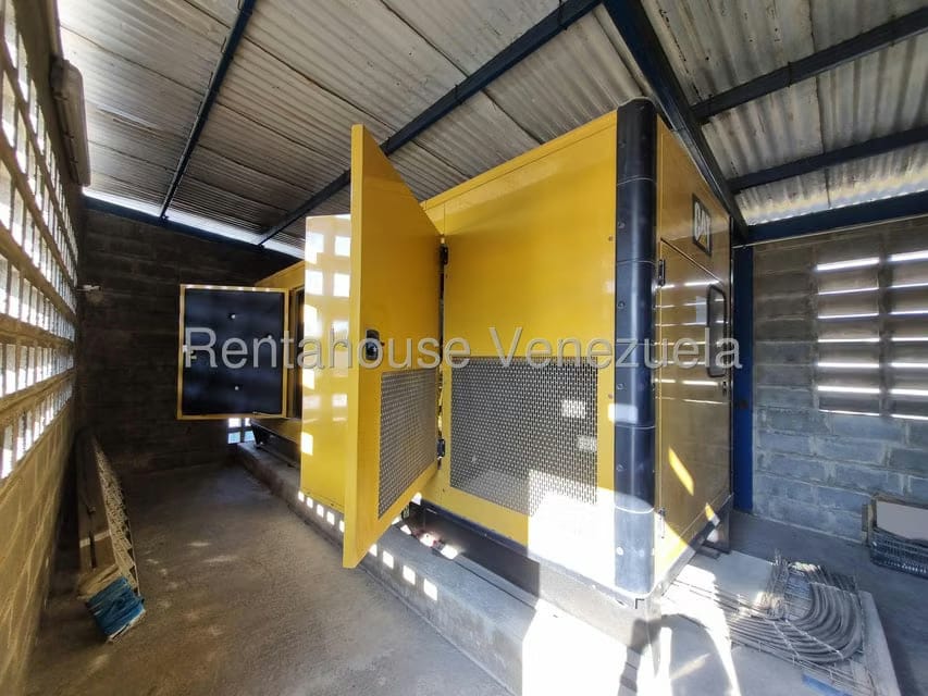 Comercial (Industrial) en Venta en Zona Industrial Las Vegas, Aragua - 48