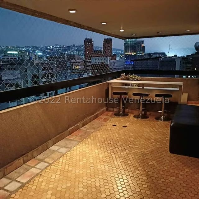 Apartamento (Penthouse) en Venta en La Florida, Distrito Metropolitano - 11