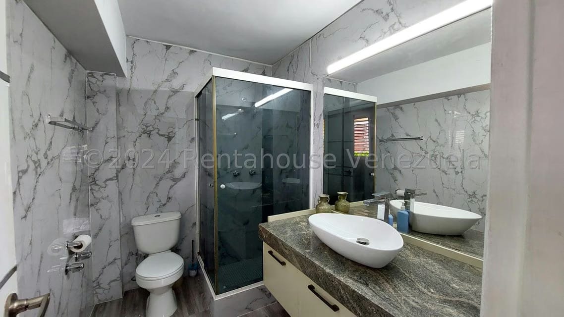 Apartamento (Penthouse) en Venta en La Florida, Distrito Metropolitano - 30