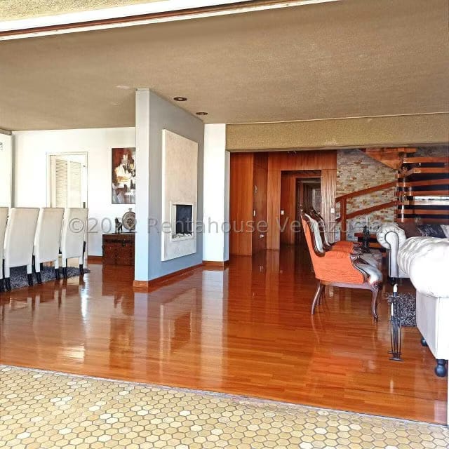 Apartamento (Penthouse) en Venta en La Florida, Distrito Metropolitano - 7