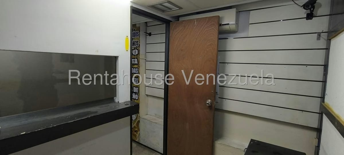 Comercial (Local Comercial) en Alquiler en Caurimare, Distrito Metropolitano - 5