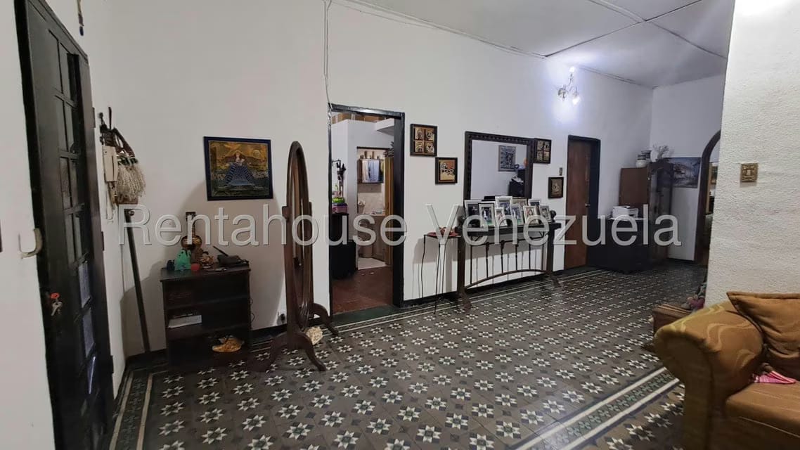 Casa (Multipes Niveles) en Venta en Parroquia Catedral, Lara - 3