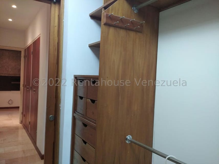 Apartamento (1 Nivel) en Venta en Los Samanes, Distrito Metropolitano - 24