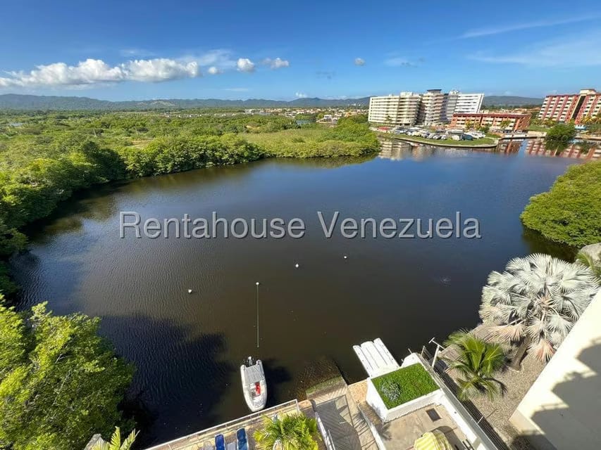 Apartamento (1 Nivel) en Venta en Puerto Encantado, Miranda - 2