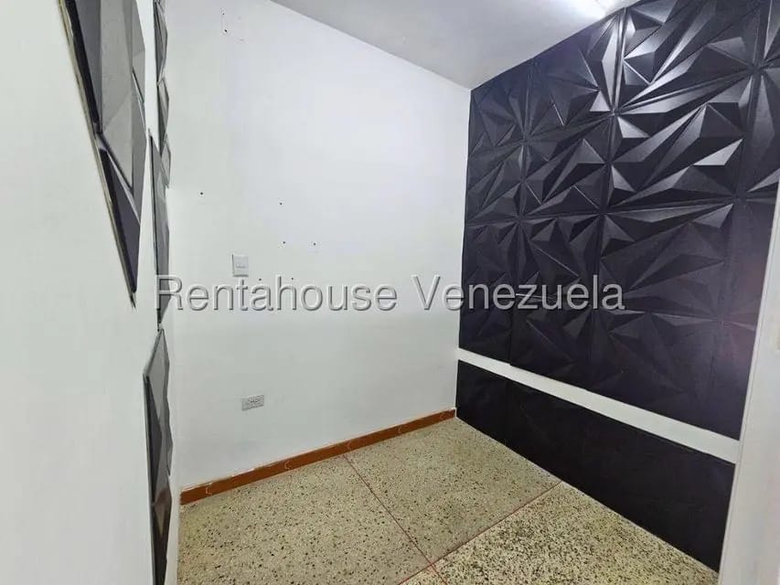 Comercial (Oficina) en Alquiler en El Marques, Distrito Metropolitano - 17